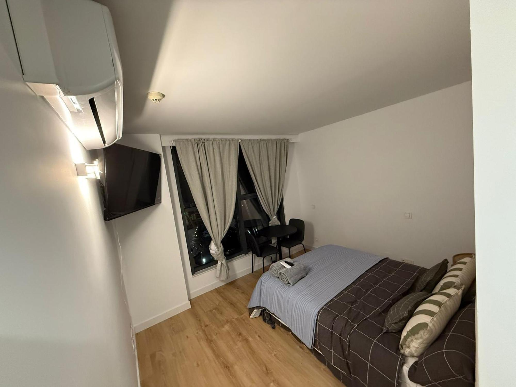 To Room Madrid Castellana Luaran gambar