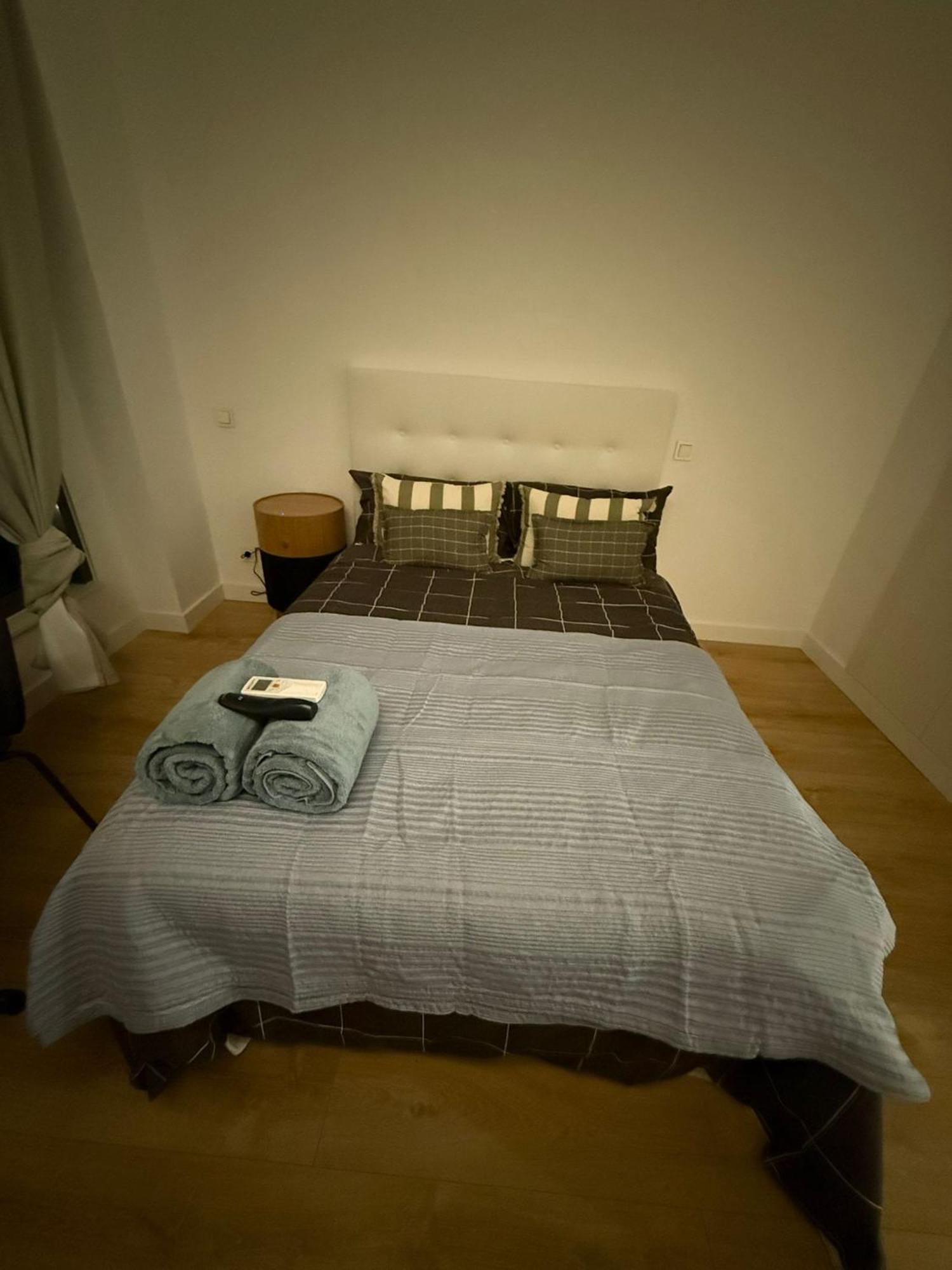 To Room Madrid Castellana Luaran gambar