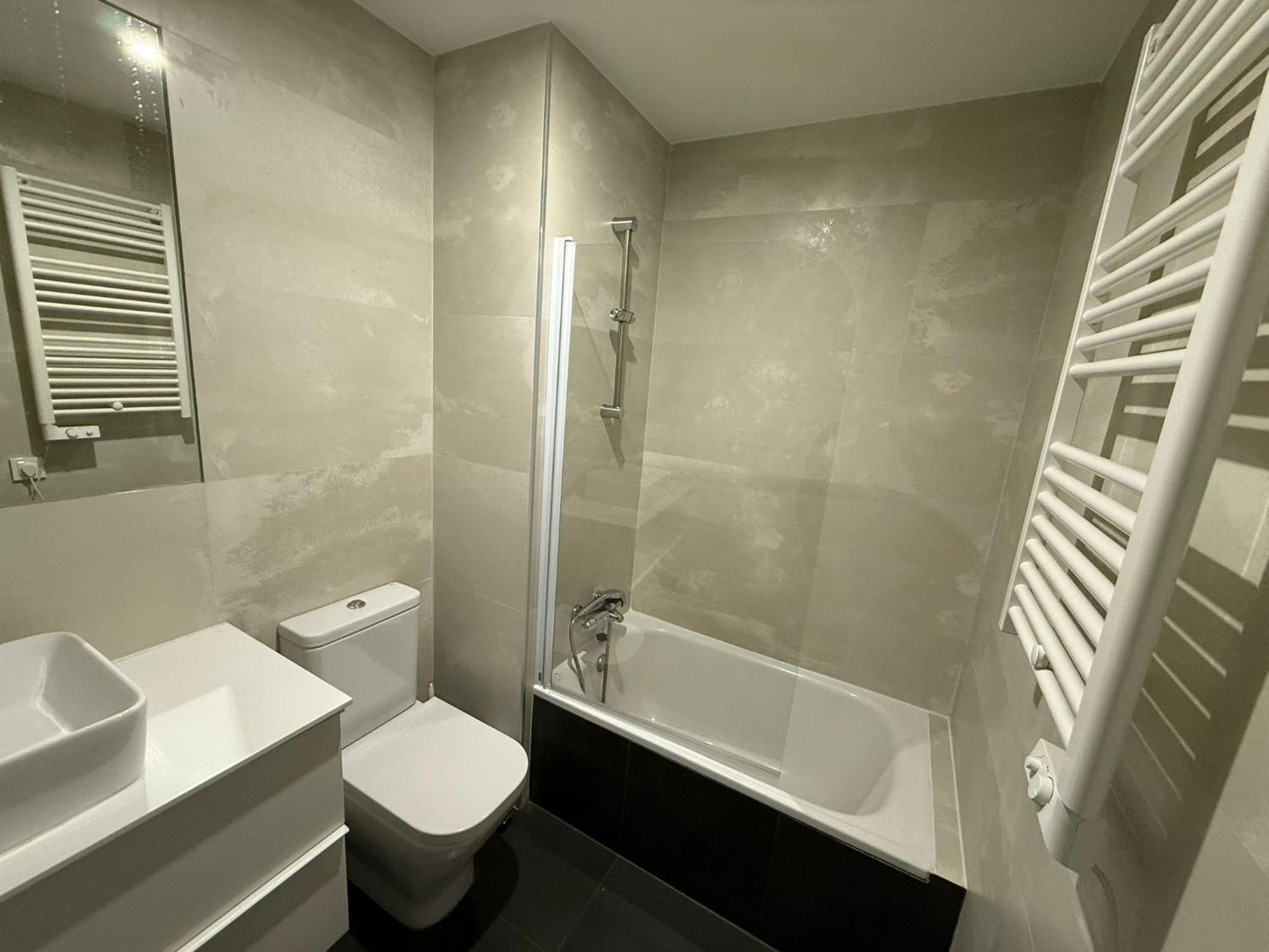 To Room Madrid Castellana Luaran gambar